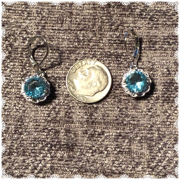 Jewelry - NWOT Sterling Silver Earrings Aquamarine Gemstone
